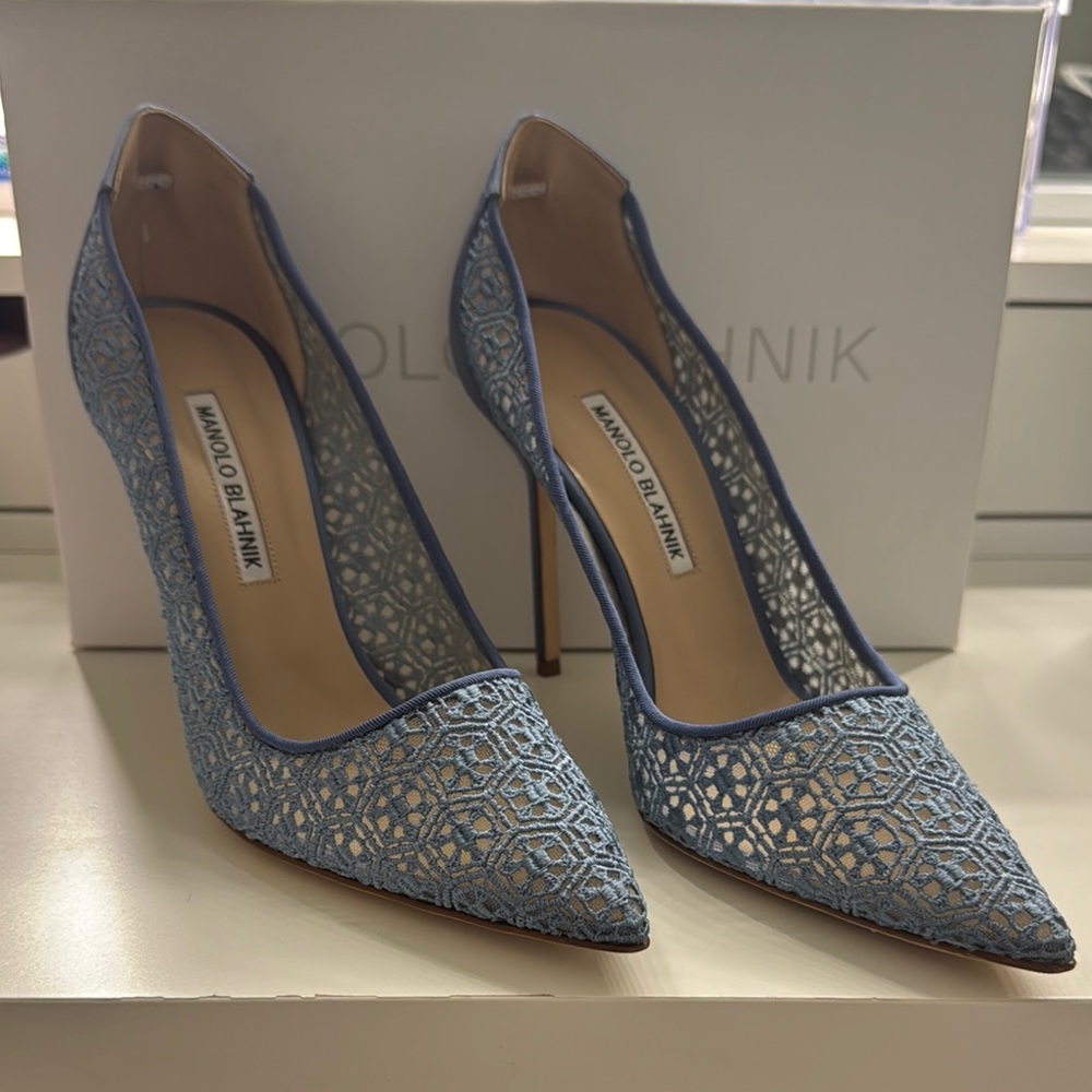 Manolo Blahnik Blue Lace Women's Shoes